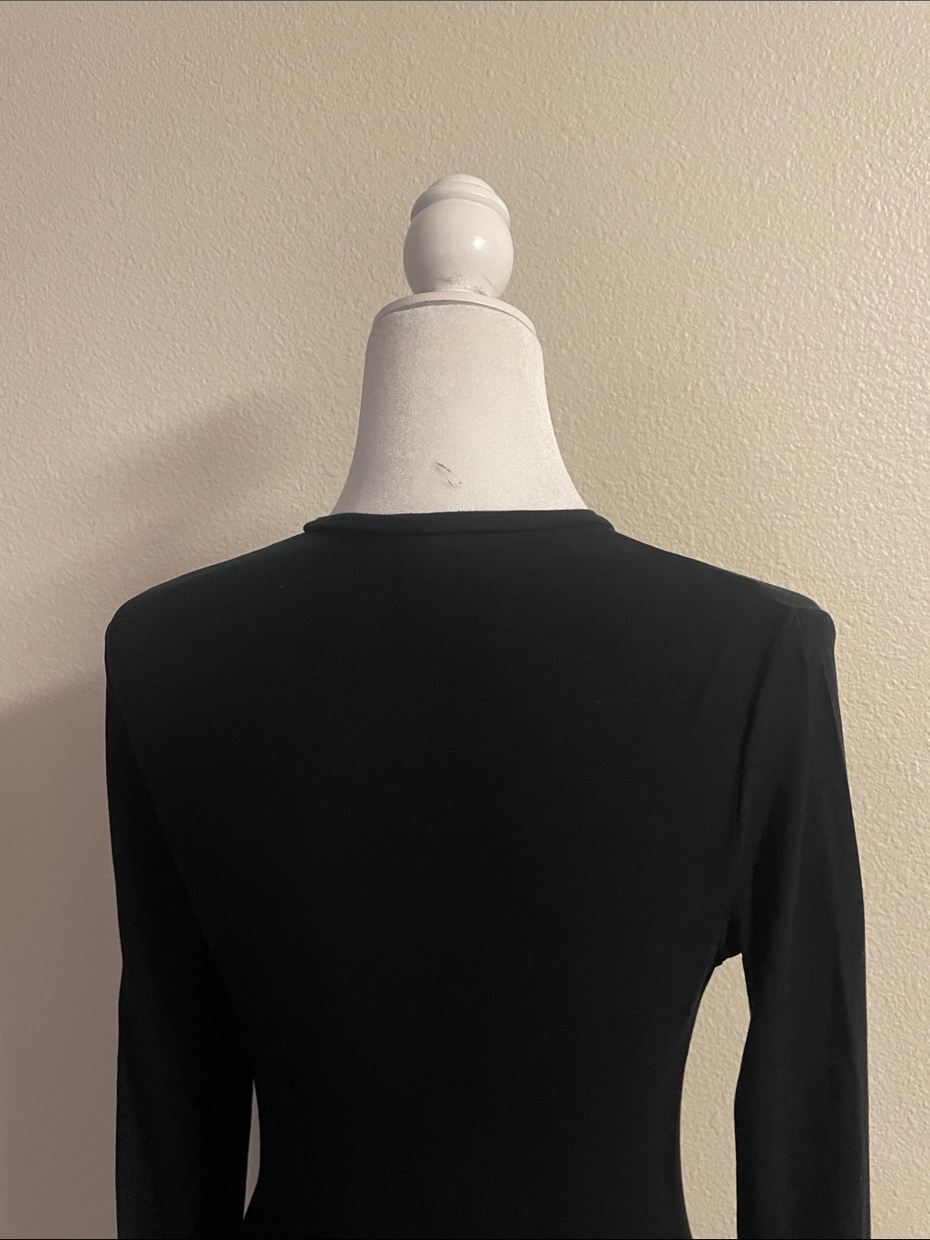 Trois Black Long Sleeve Top Size 1 Padded Shoulders Stretchy Viscose — image 6 of 8